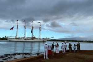 Buque Escuela (BE) "Esmeralda" recala a Pearl Harbor tras 24 días de navegación