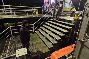 Capitanía de Puerto de Corral lidera evacuación médica en medio de condiciones de mal tiempo