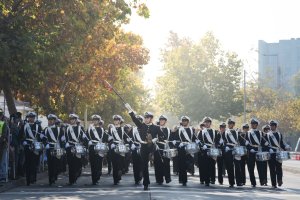 Escuela Naval participa en ceremonias cívico-militares en Santiago