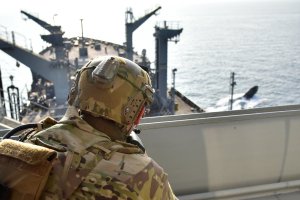 “Estrella Austral 2025”: Armada de Chile lidera ejercicio de interdicción marítima
