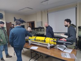 SHOA apoyó despliegue del perfilador submarino del INACH en el estrecho de Magallanes