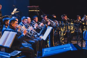 Concierto de la Banda Unificada de la Segunda Zona Naval emocionó al público en el Teatro Biobío