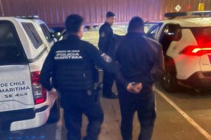 Sin licencia e ingreso irregular, dos conductores extranjeros fueron detenidos por la Policía Marítima