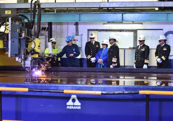 Corte de plancha del segundo Buque Multipropósito del Proyecto Escotillón IV