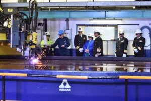 Corte de plancha del segundo Buque Multipropósito del Proyecto Escotillón IV
