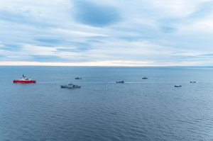 Tercera Zona Naval realizó navegación costera reuniendo a 7 unidades operativas
