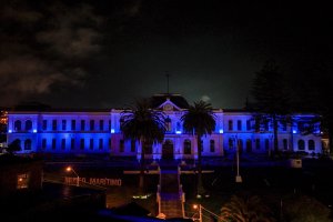 Museo Marítimo Nacional se iluminó de azul en conmemoración del Día Marítimo Mundial