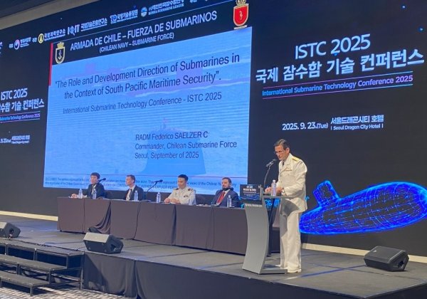 Comandante en Jefe de la Fuerza de Submarinos participa en la Conferencia Internacional de Tecnologías Submarinas (ISTC 2025) en Corea