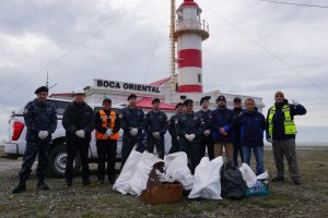 Capitanía de Puerto de Punta Delgada realizó limpieza de playa Primera Angostura