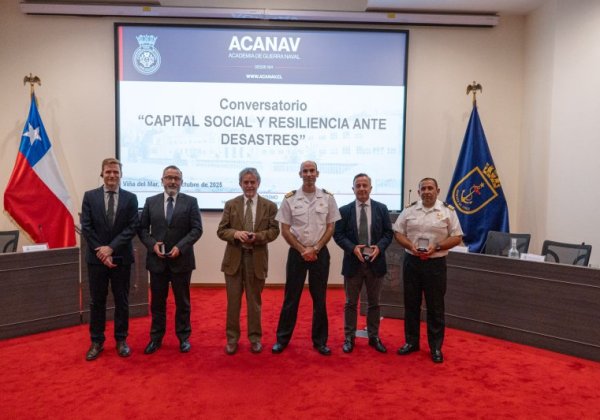 Academia de Guerra Naval realizó el conversatorio “Capital social y resiliencia ante desastres”