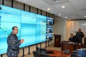 Sernapesca y Armada mantienen fiscalización de flota extranjera que ingresa a aguas nacionales para recalar