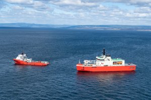 Armada de Chile inicia Comisión Antártica 2025-2026 en Punta Arenas