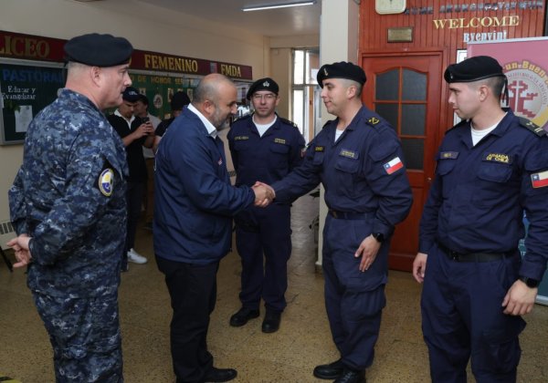 Jefe de Fuerza y Delegado de la región del Biobío revistaron locales de votación