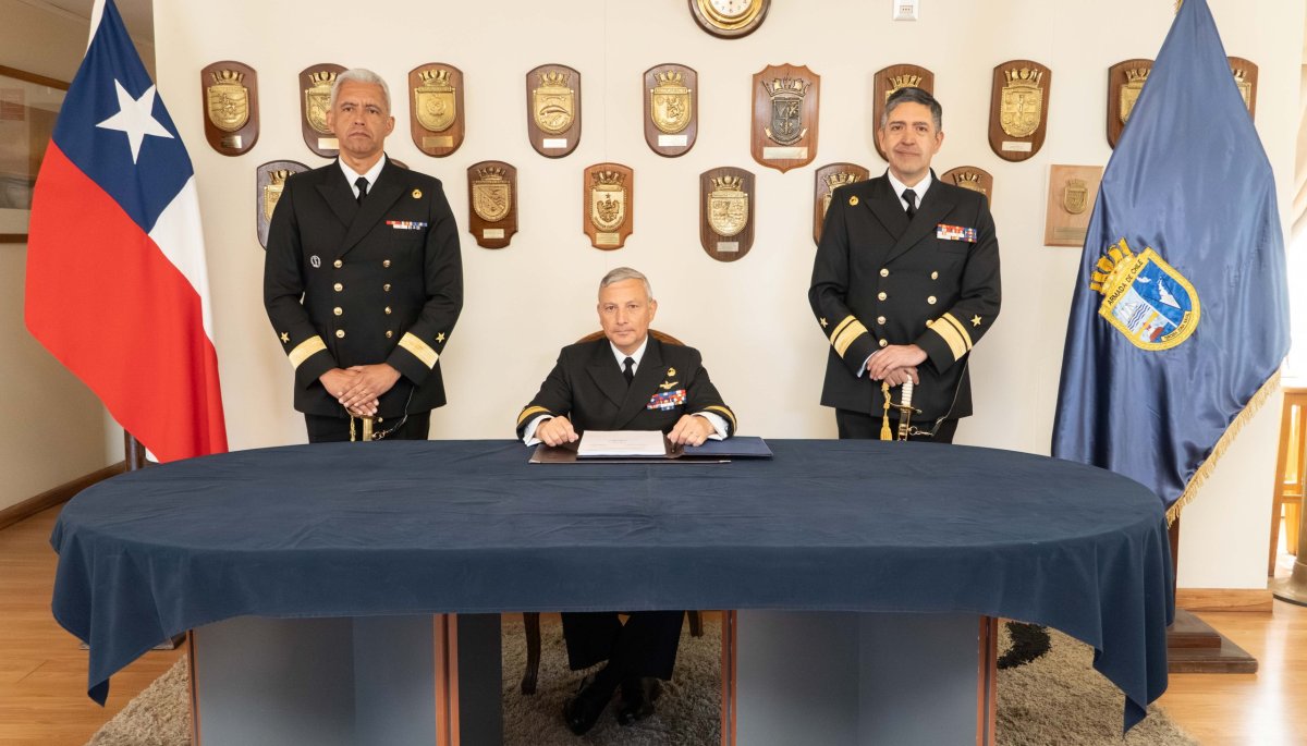 Comodoro Juan Soto asume como nuevo Comandante en Jefe de la Tercera ...