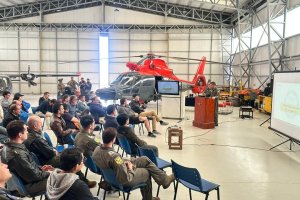 Grupo Aeronaval Talcahuano realizó Seminario de Operaciones Aéreas 2025