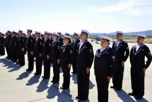 Nuevos Especialistas en Aviación Naval se Gradúan en Concón