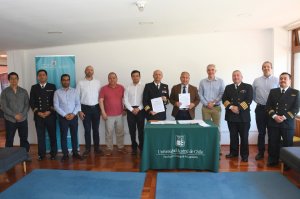 Armada de Chile y Universidad Austral suscriben convenio estratégico para fortalecer el desarrollo de capacidades en ingeniería naval