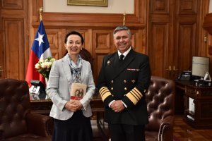 Comandante en Jefe de la Armada realiza tradicional saludo protocolar a Presidenta de la Corte Suprema