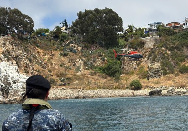 Armada de Chile efectúa rescate de emergencia en sector de roqueríos en Cartagena