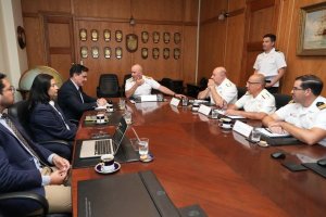 Subsecretario de Pesca y Acuicultura se reúne con la Autoridad Marítima y Sernapesca para reforzar la coordinación interinstitucional en el combate a la pesca ilegal