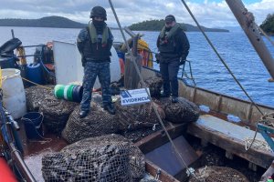 Armada y Sernapesca incautan más de 2 toneladas de recursos del mar sin acreditación de origen