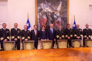 Presidente Kast reinaugura Salón Prat en La Moneda junto a la Armada y descendientes de la familia Prat