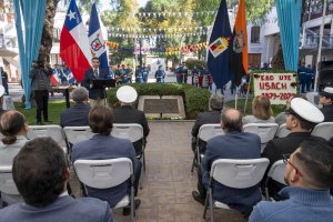 Universidad de Santiago y la Armada de Chile recuerdan a exalumnos caídos en el Combate Naval de Iquique