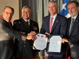 Presidente Kast encabeza firma de convenio de colaboración entre Cultura, Defensa y la Armada: “Ruta Patrimonial Marítima”