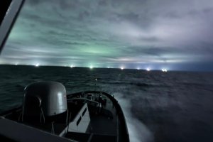 Armada de Chile realiza fiscalización pesquera oceánica en cercanías de Iquique