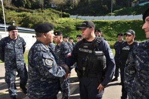 Comandante en Jefe desarrolla intensa jornada de trabajo en la Segunda Zona Naval