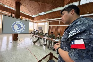 Armada de Chile se destaca en ejercicio multinacional GALAPEX 2026