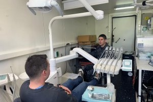 Operativo cívico-médico-dental de la Armada de Chile llevó atención de salud y apoyo comunitario a Chaitén