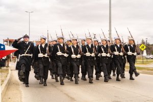 Armada de Chile encabeza conmemoración por el 183° Aniversario de la toma de posesión del Estrecho de Magallanes
