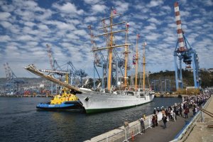 Buque Escuela “Esmeralda” regresó a Valparaíso tras finalizar su 70° Crucero de Instrucción