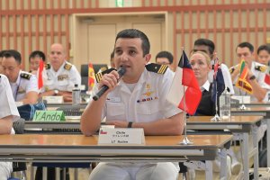 Oficial de la Armada de Chile participa en simposio con representantes de 22 países en Japón